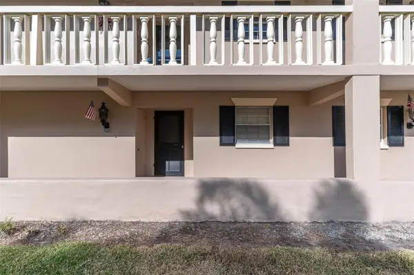 155 BLUFF VIEW DR #103, Belleair Bluffs, FL 33770