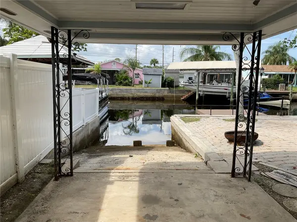 7104 FAIR LN, Hudson, FL 34667