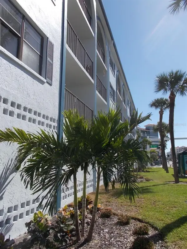 14001 GULF BLVD #407, Madeira Beach, FL 33708