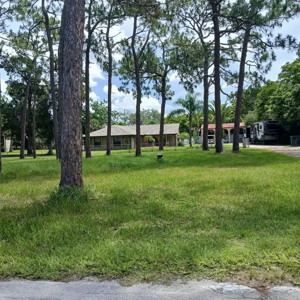 LYLE CIR, Hudson, FL 34667