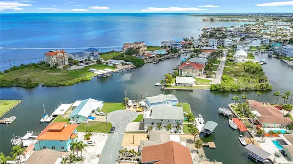13816 VICTOR AVE, Hudson, FL 34667