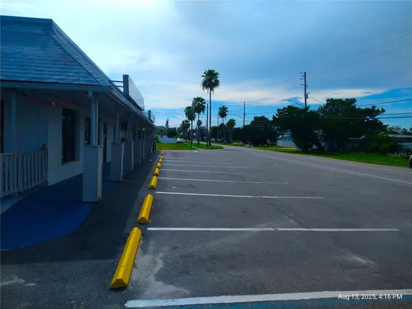 6920,6922,6924,6926,6928 CLARK ST, Hudson, FL 34667