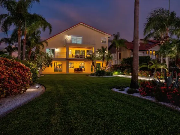 5101 WESTSHORE DR, New Port Richey, FL 34652
