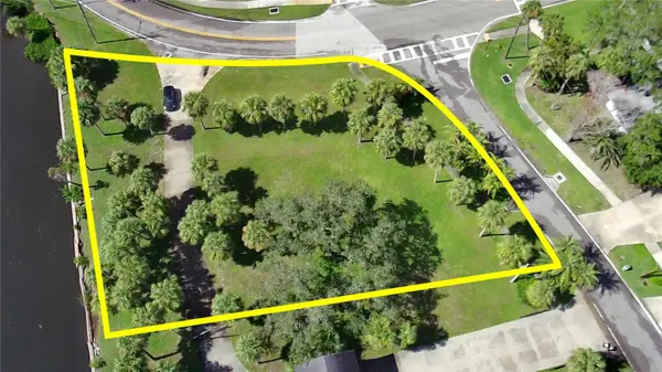 PARK AVE, Tarpon Springs, FL 34689