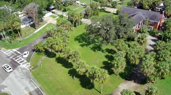 PARK AVE, Tarpon Springs, FL 34689