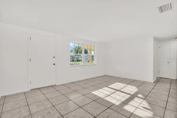 6701 PARKSIDE DR, New Port Richey, FL 34653