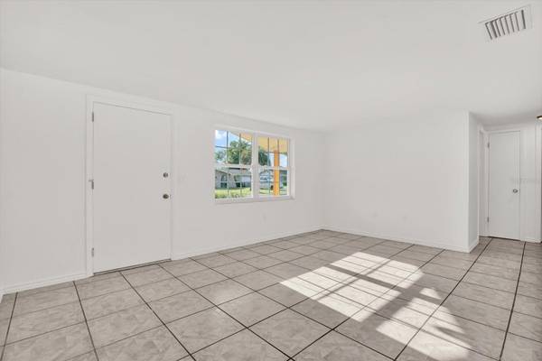 6701 PARKSIDE DR, New Port Richey, FL 34653