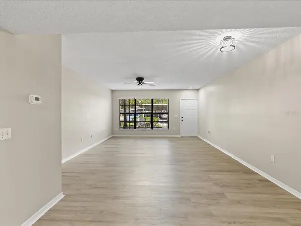 3358 MERMOOR DR #102, Palm Harbor, FL 34685
