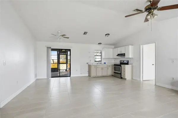 2304 HAWTHORNE RD, Spring Hill, FL 34609