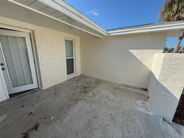 6104 SEABREEZE DR, Port Richey, FL 34668
