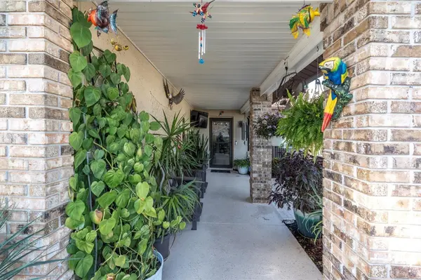 7099 POND VIEW CT, Spring Hill, FL 34606