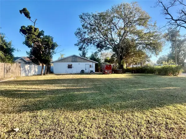 W SPRUCE ST, Tarpon Springs, FL 34689