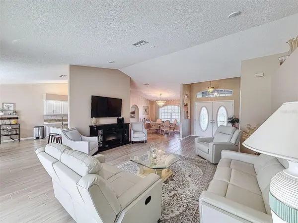 9428 APPLE DUMPLING CT, Weeki Wachee, FL 34613