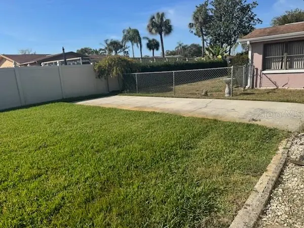 9617 LAKE CHRISE LN, Port Richey, FL 34668