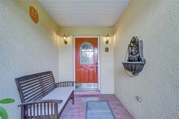 6911 OAKCREST WAY, Zephyrhills, FL 33542