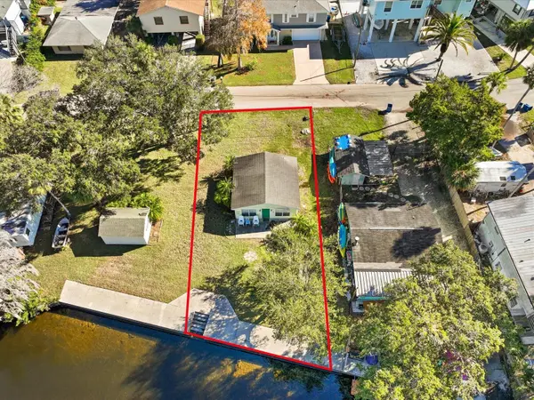 7255 TROPICAL DR, Weeki Wachee, FL 34607