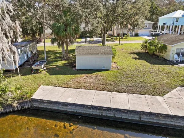 7259 TROPICAL DR, Weeki Wachee, FL 34607