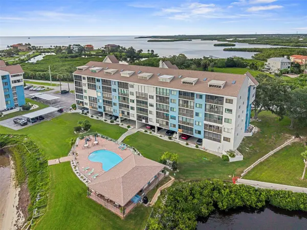 4650 BAY BLVD #1021, Port Richey, FL 34668