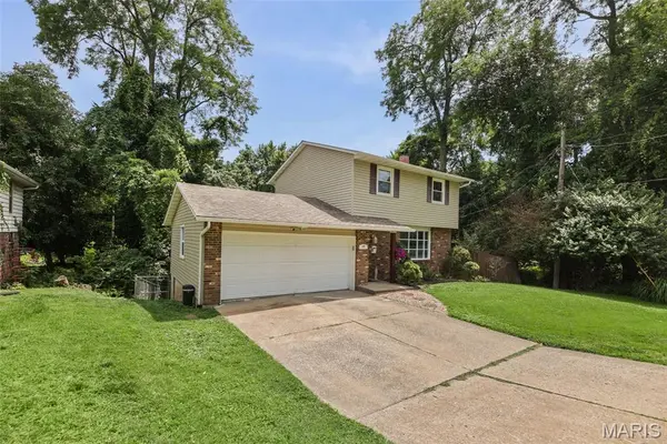 219 Patterson PL, Alton, IL 62002
