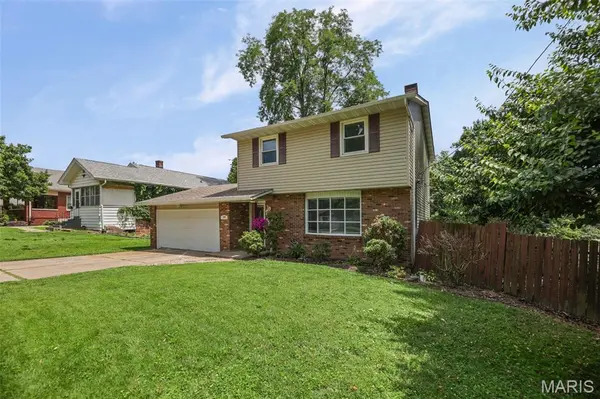 219 Patterson PL, Alton, IL 62002