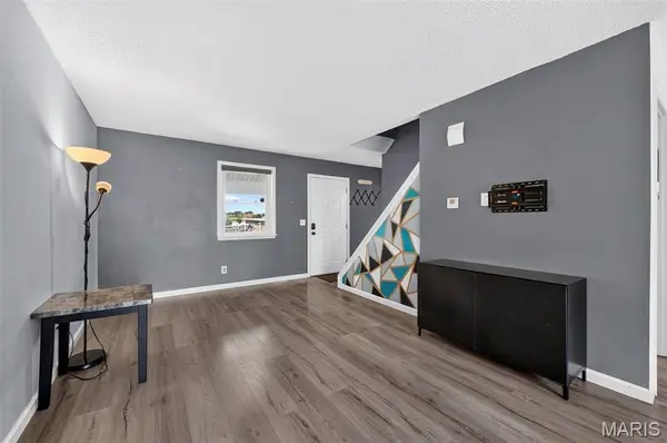 2701 Falcons Way #132, St Charles, MO 63303
