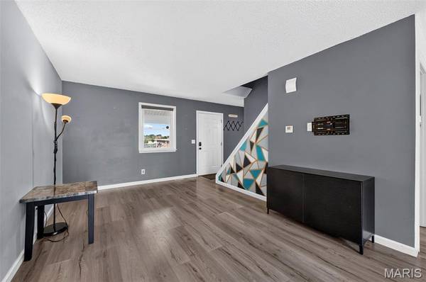 2701 Falcons Way #132, St Charles, MO 63303