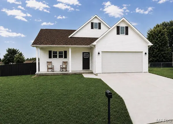 121 Grant DR, Jonesburg, MO 63351