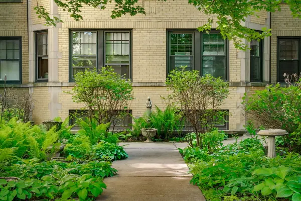 1425 W Summerdale AVE #3A, Chicago, IL 60640