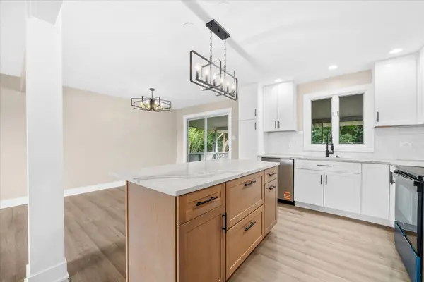 807 Division ST, Lisle, IL 60532