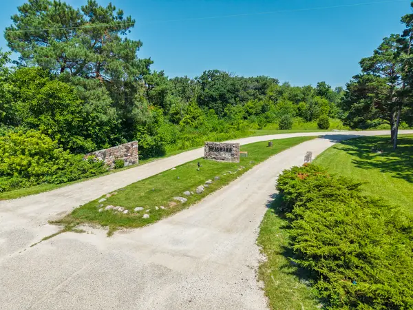 15810 IL RT 173 Route #2H, Harvard, IL 60033