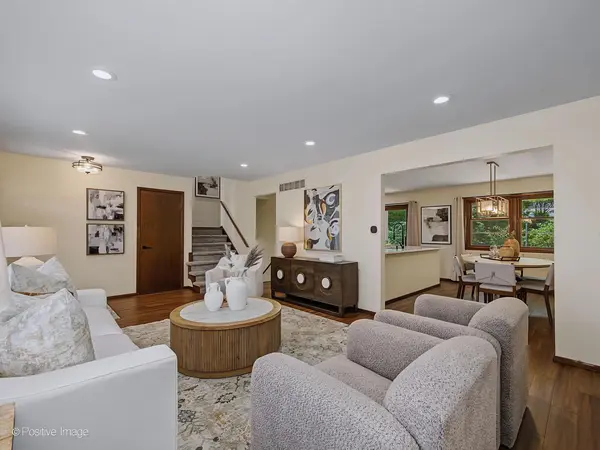 800 Marston AVE NE, Glen Ellyn, IL 60137