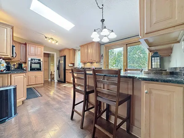 1810 Louise ST, Crystal Lake, IL 60014