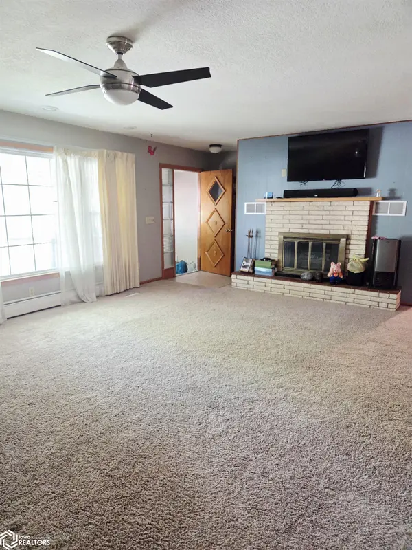 410 S Jackson ST, Osceola, IA 50213