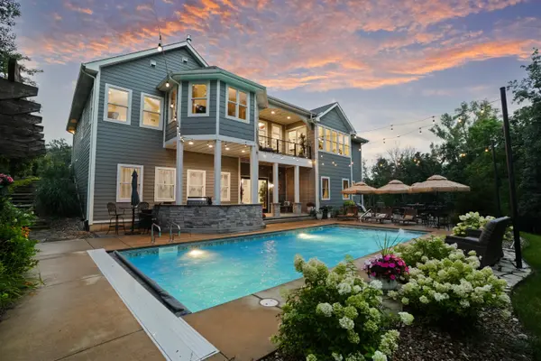 986 Sylvia Lane, Crown Point, IN 46307