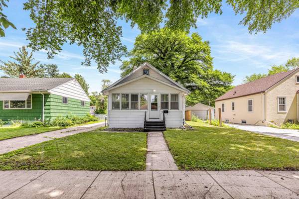 1513 11th ST N, Fargo, ND 58102
