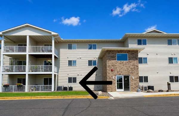 875 Bahls DR #107, Hastings, MN 55033