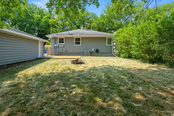 1124 10 1/2 ST N, Moorhead, MN 56560
