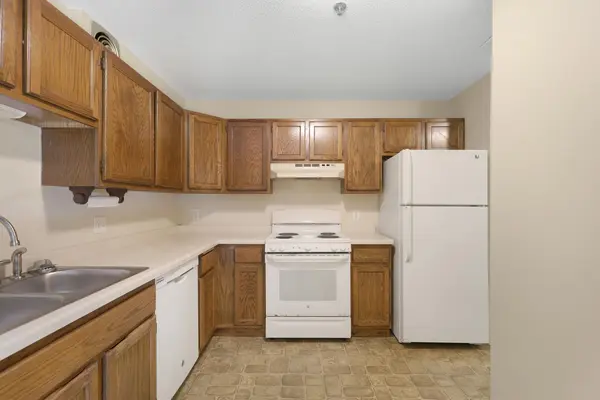 6615 Lake Shore DR S #115, Richfield, MN 55423