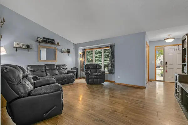 405 12th AVE NW, Isanti, MN 55040