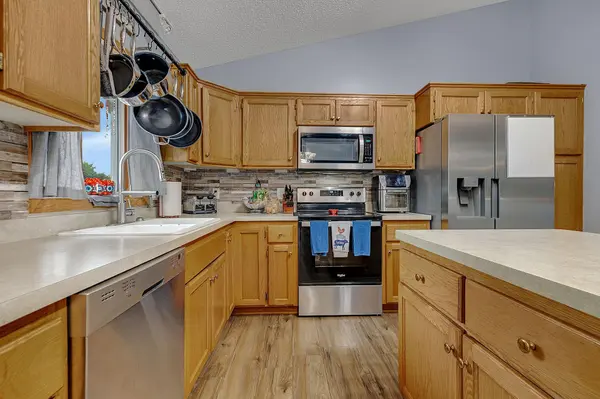 405 12th AVE NW, Isanti, MN 55040