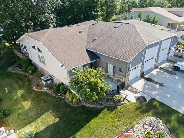 229 Hawthorn Loop, Crossville, TN 38555