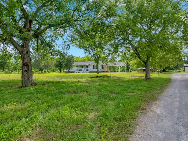 1936 Word Rd, Lewisburg, TN 37091