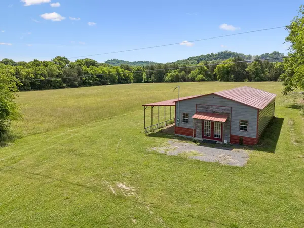 27 Clark Mill Rd, Fayetteville, TN 37334