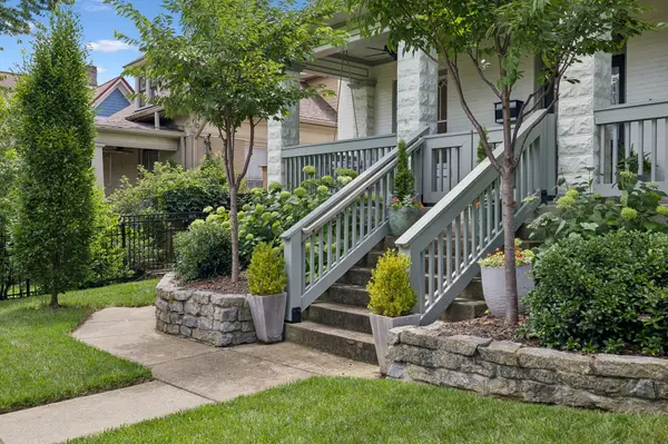929 Acklen Ave, Nashville, TN 37203