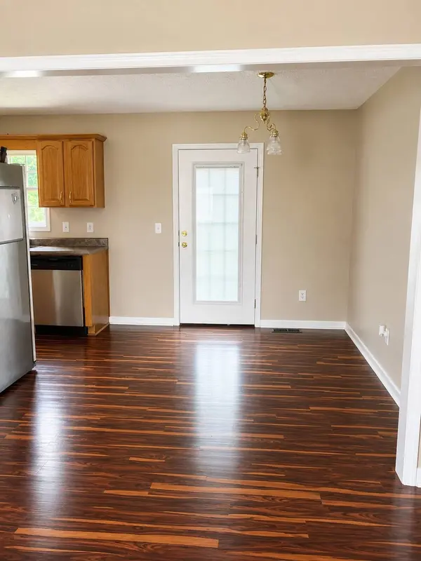 28 Hawthorne Dr, Manchester, TN 37355