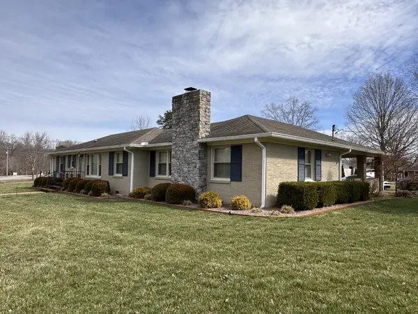 100 River Dr, Mcminnville, TN 37110