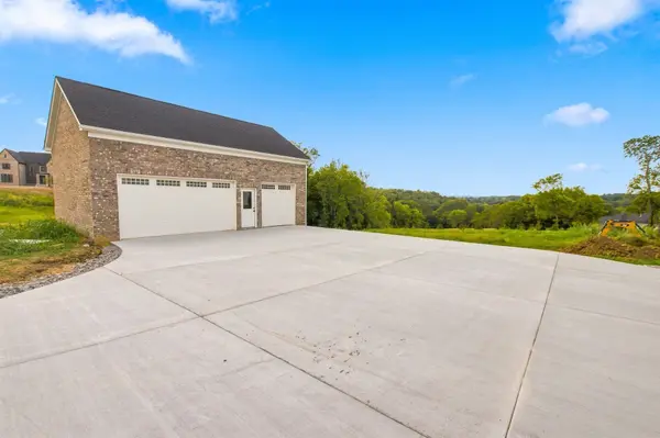 6473 Drumright Rd, College Grove, TN 37046
