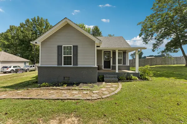 876 Prosser Rd, Leoma, TN 38468