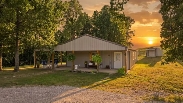 426 Stock DR, Chestnutridge, MO 65630