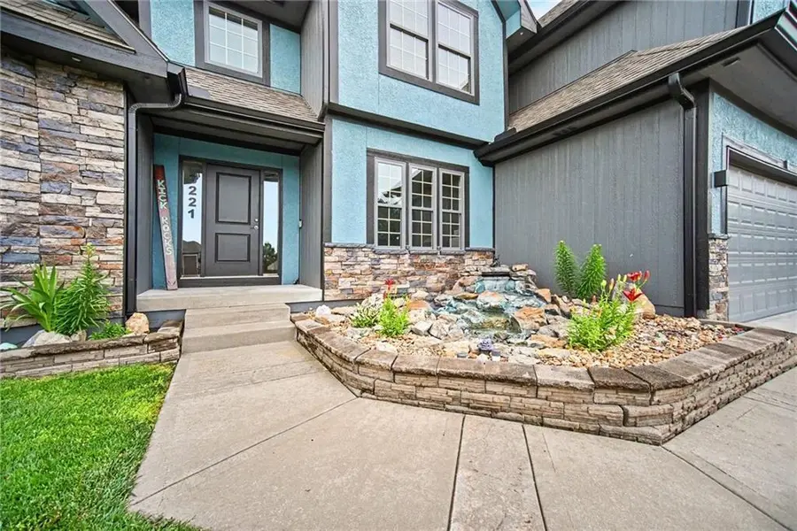 3221 S Mize Ridge CT, Independence, MO 64057